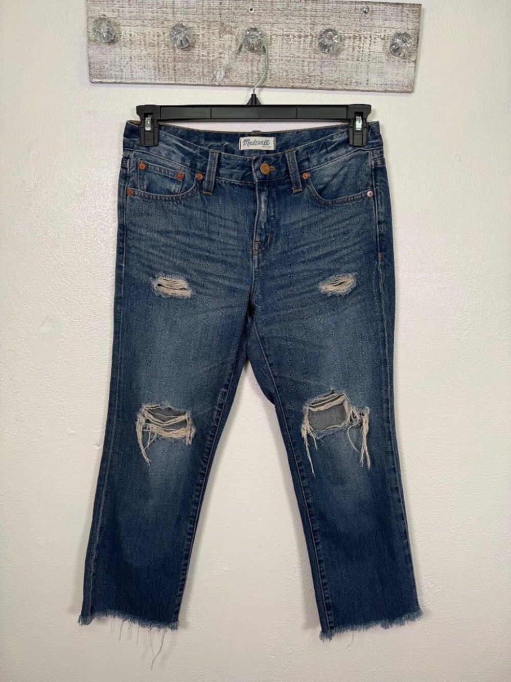 Madewell Boyjean Distressed Cropped Jeans With Raw Hem Size 25 Medium Wash Denim
